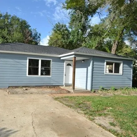 Buy this 3 bed house on 4721 Palisade Dr in Houston, Texas