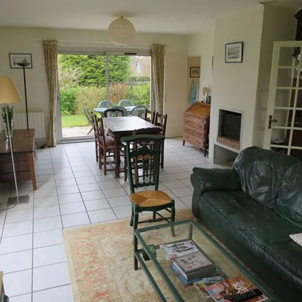 Rent this 4 bed apartment on 664 Rue de l'Église in 76230 Isneauville, France