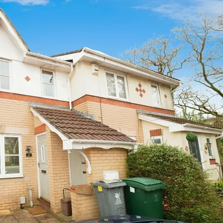 Rent this 2 bed townhouse on Kinsale Close in Cardiff, CF23 8PQ
