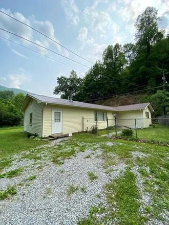 Buy this 3 bed house on 95 Camden Road in Jenkins, Letcher County
