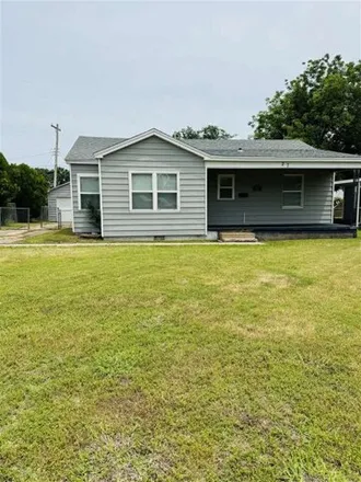 Buy this 3 bed house on 61 Northwest 28th Street in Lawton, OK 73505