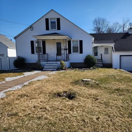 Rent this 3 bed house on 81 Summit Street in Southington, CT 06489