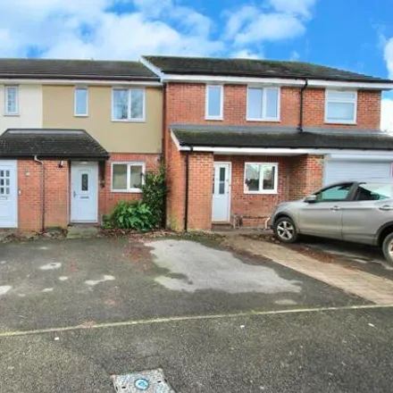 Buy this 2 bed townhouse on Linden Grove Primary School in The Limes, Kingsnorth