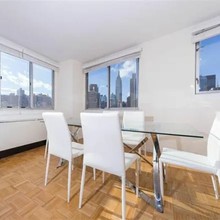 Rent this 2 bed apartment on 304 East 38th Street in New York, NY 10016