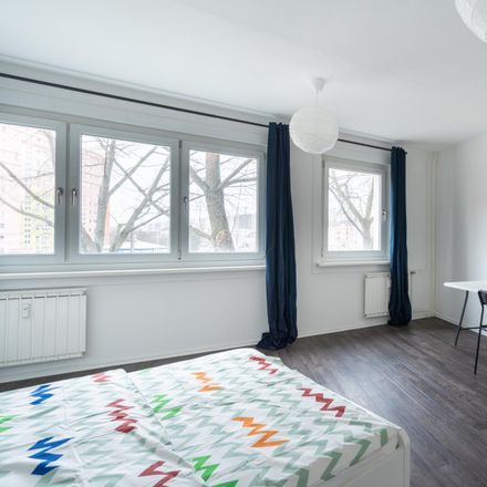 Rent this 5 bed room on Alt-Friedrichsfelde 43 in 10315 Berlin, Germany