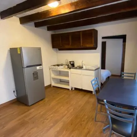 Rent this 1 bed apartment on Centro de Servicio Xiaomi in OnePlus y LeEco, Calle Río Po