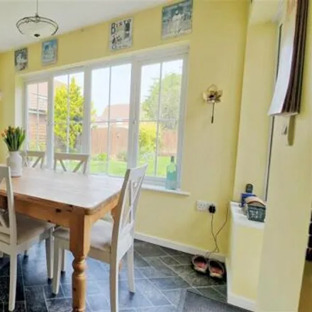 Image 5 - Warwick Road, Little Canfield, CM6 1GB, United Kingdom - House for sale