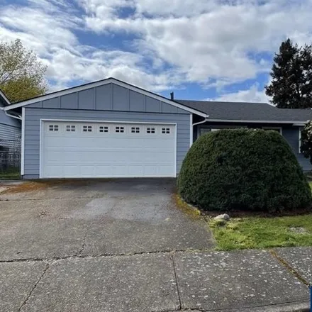 Buy this 3 bed house on 4648 Squire Ct NE in Salem, Oregon