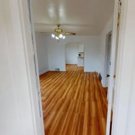 Buy this 3 bed apartment on 322 West Oregon Street
