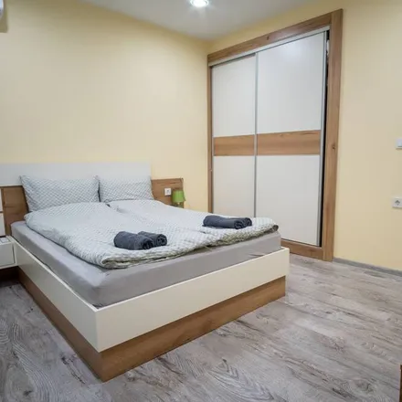 Rent this 2 bed apartment on Ruse