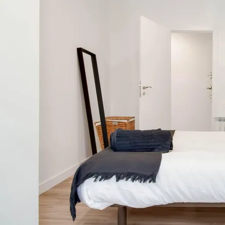 Rent this 9 bed room on Calle de Ruiz in 22, 28004 Madrid