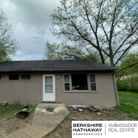 Buy this 3 bed house on 951 South 1st Street in Plattsmouth, NE 68048