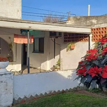 Buy this 3 bed house on Cassanello 2076 in Unión y Trabajo, Santa Fe