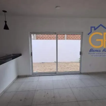 Buy this 3 bed house on Calle Linares in 89450 Ciudad Madero, TAM