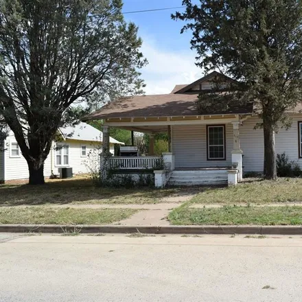 Image 6 - 798 West Live Oak Street, Coleman, TX 76834, USA - House for sale
