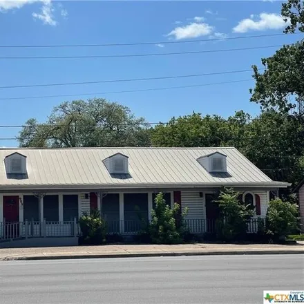 Buy this 1 bed house on 999 North Navarro Street in Victoria, TX 77901