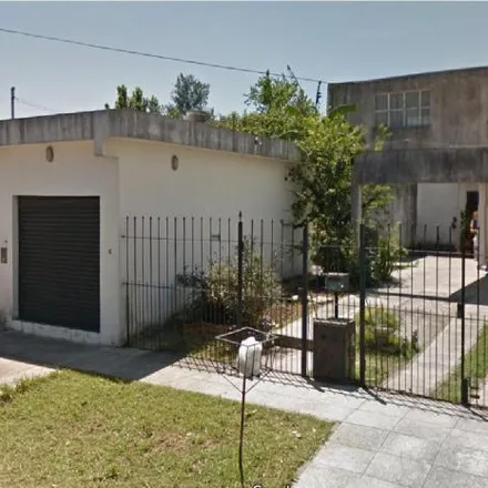 Buy this studio house on Padre Darbon in Villa León, B1715 CBC Ituzaingó
