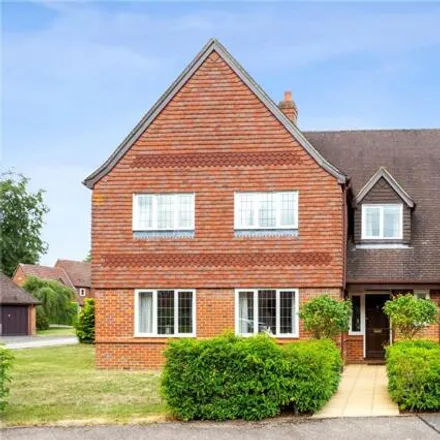 Buy this 5 bed house on Oakdene in Knotty Green, HP9 2BZ