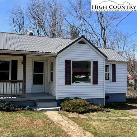 Buy this 3 bed house on 514 Locust Street in West Jefferson, NC 28694