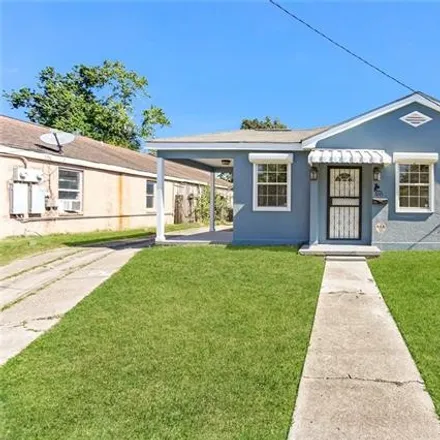 Image 2 - 8515 Palm Street, New Orleans, LA 70118, USA - House for sale