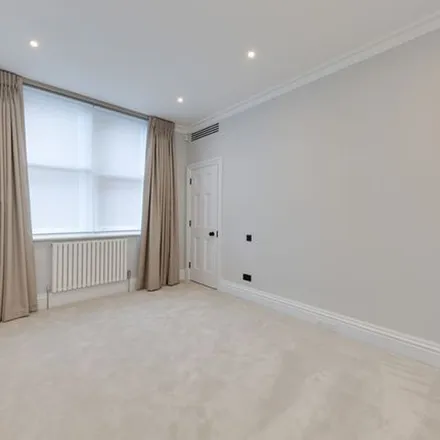 Rent this 3 bed apartment on 65 Sloane Street in London, SW1X 9PU