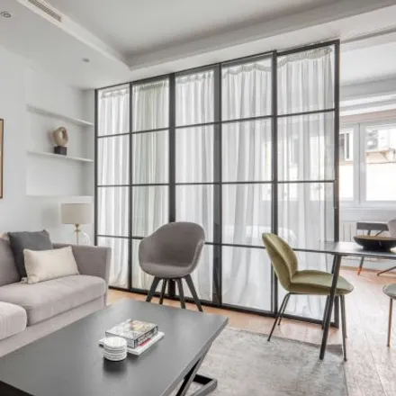 Rent this 2 bed apartment on Madrid in Calle de Recoletos, 20