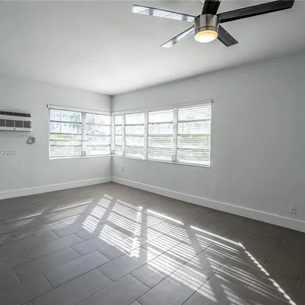 Image 7 - 8300 Abbott Avenue, Atlantic Heights, Miami Beach, FL 33141, USA - Apartment for rent