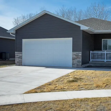Buy this 3 bed house on 61 West 14th Street in South Sioux City, NE 68776