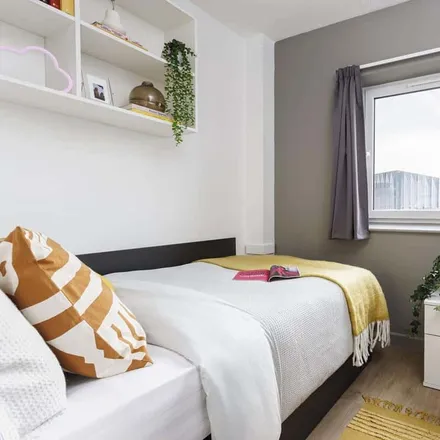 Rent this studio room on Page Green Terrace in London, N15 4NP