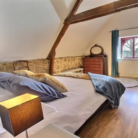 Rent this 2 bed house on Route de Pluméliau in 56930 Pluméliau-Bieuzy, France