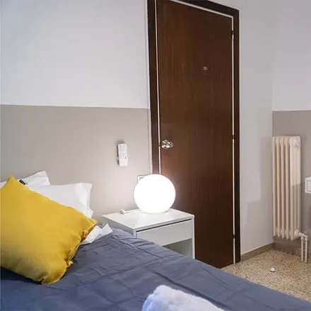 Image 1 - Carrer de Calàbria, 255, 08001 Barcelona, Spain - Room for rent