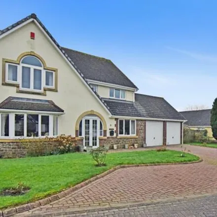 Buy this 5 bed house on Highfield Close in High Bickington, EX37 9DS