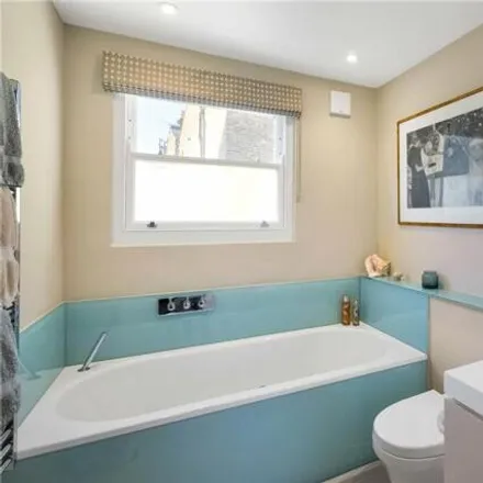 Image 6 - 26 Campden Hill Gardens, London, W8 7AY, United Kingdom - Townhouse for sale