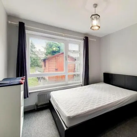 Image 5 - Deptford Railway Meadow, Oscar Street, London, SE8 4QJ, United Kingdom - Apartment for sale