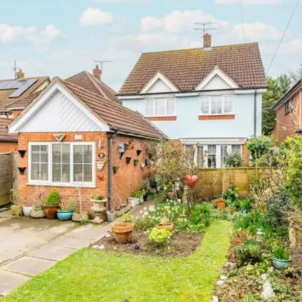 Buy this 4 bed house on Bullen's Green Lane in Welwyn Hatfield, AL4 0QS