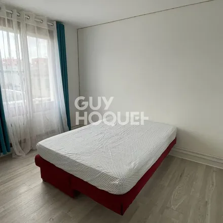 Rent this 4 bed apartment on 1098 Route Départementale 2E in 69700 Givors, France