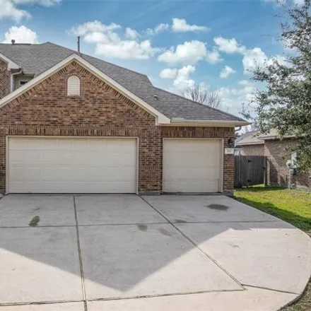 Buy this 4 bed house on 218 Chestnut Street in Baytown, TX 77520