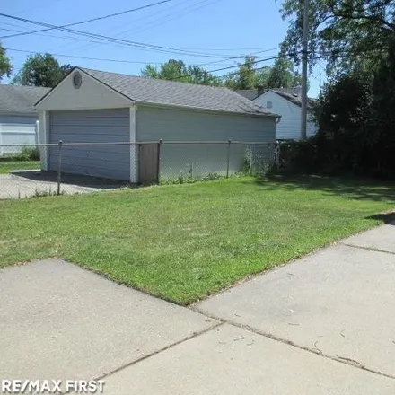 Image 8 - 22300 Downing Street, Saint Clair Shores, MI 48080, USA - House for sale