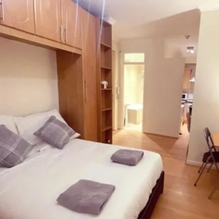 Rent this studio apartment on 497 King's Road in Lot's Village, London