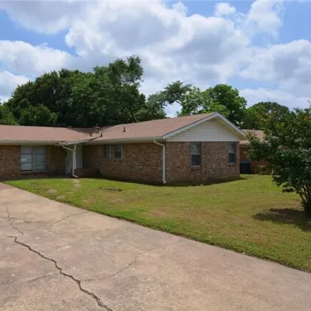 Buy this 3 bed house on 2101 Mims Street in Fort Worth, TX 76112