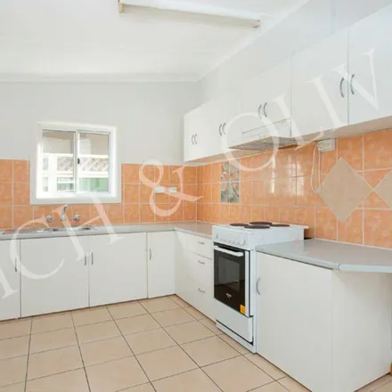 Image 3 - Yandarlo Street, Croydon Park NSW 2133, Australia - Apartment for rent