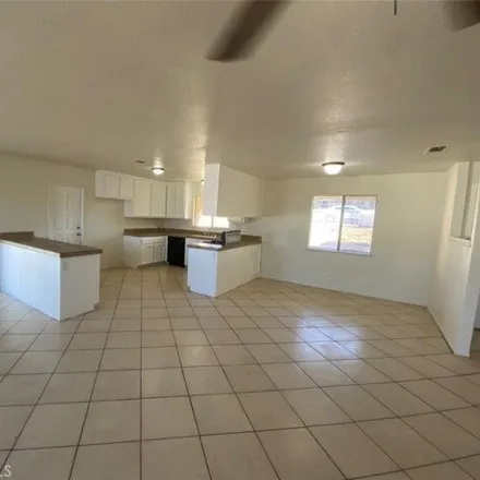 Image 3 - 17858 Alder Street, Hesperia, CA 92345, USA - House for rent