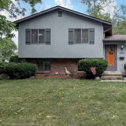 Buy this 3 bed house on 6590 Bosworth Square West in Columbus, OH 43229