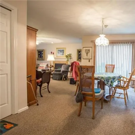 Image 5 - 1499 Briarwood Drive, Brodhead, Bethlehem Township, PA 18020, USA - Townhouse for sale