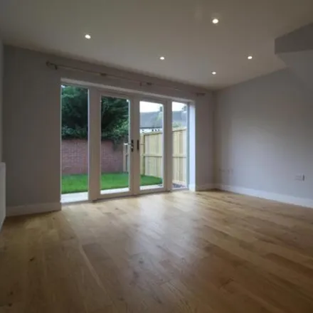 Image 3 - Mytton Oak Road, Shrewsbury, SY3 8UG, United Kingdom - Duplex for rent