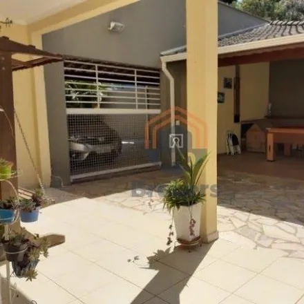 Buy this 3 bed house on Estrada dos Ipês in Campo Limpo Paulista, Campo Limpo Paulista - SP