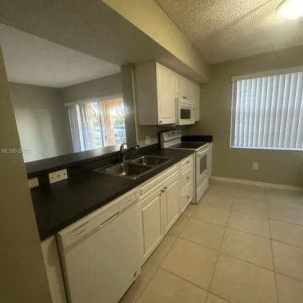 Image 8 - 9630 Northwest 2nd Street, Pembroke Pines, FL 33024, USA - Apartment for rent