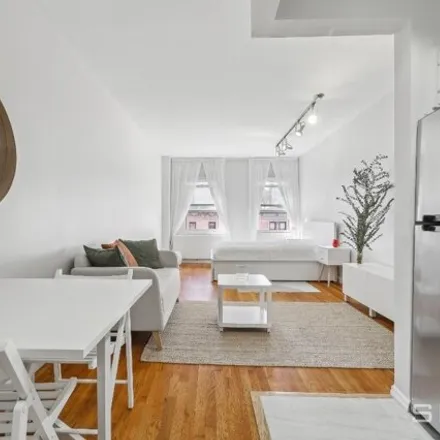 Rent this studio condo on Saravanaa Bhavan in 413 Amsterdam Avenue, New York