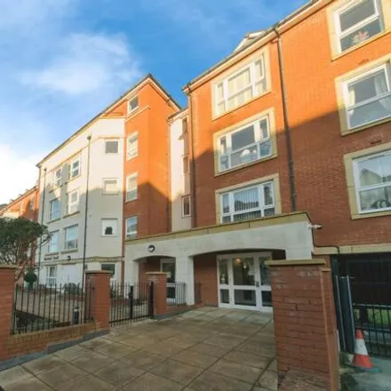 Image 1 - Jevington Gardens, Eastbourne, BN21 4HH, United Kingdom - Apartment for sale