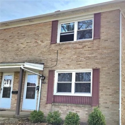 Rent this 2 bed townhouse on 2322 Ashdale Street Northwest in Stark County, OH 44720